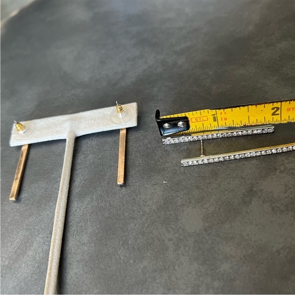 Set of 2- Vince Camuto Long Stud Pavé Earrings set of gold and sliver - Picture 3 of 4